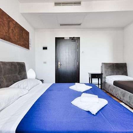 Hotel Trieste Местре Экстерьер фото