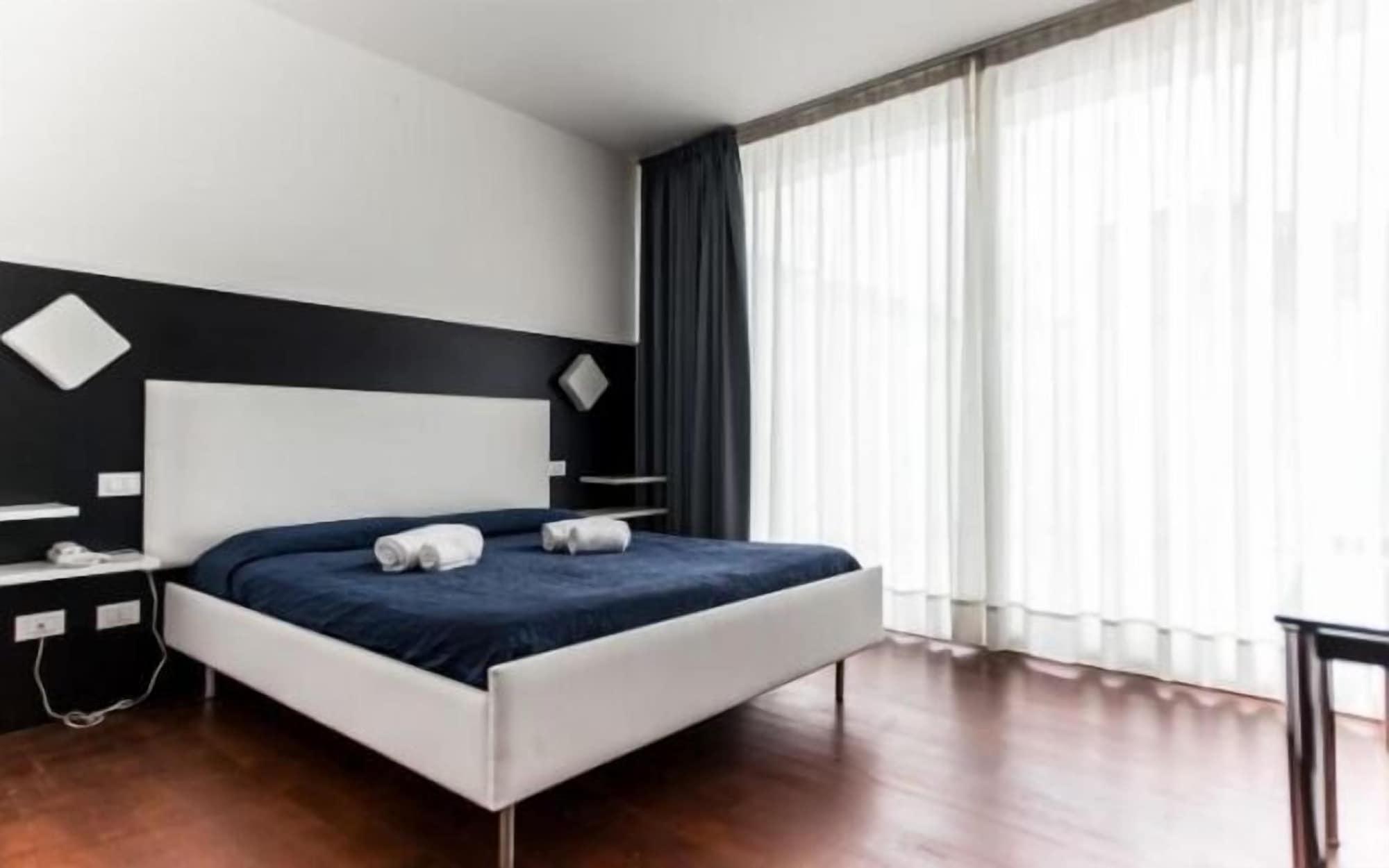 Hotel Trieste Местре Экстерьер фото